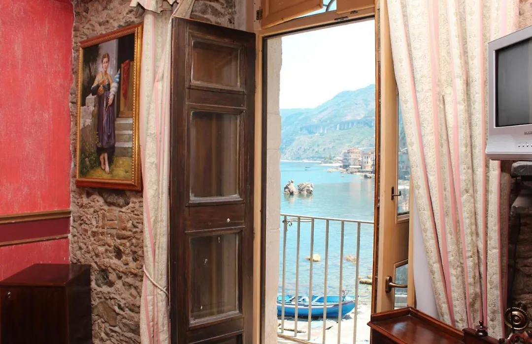Principe Di Scilla-1