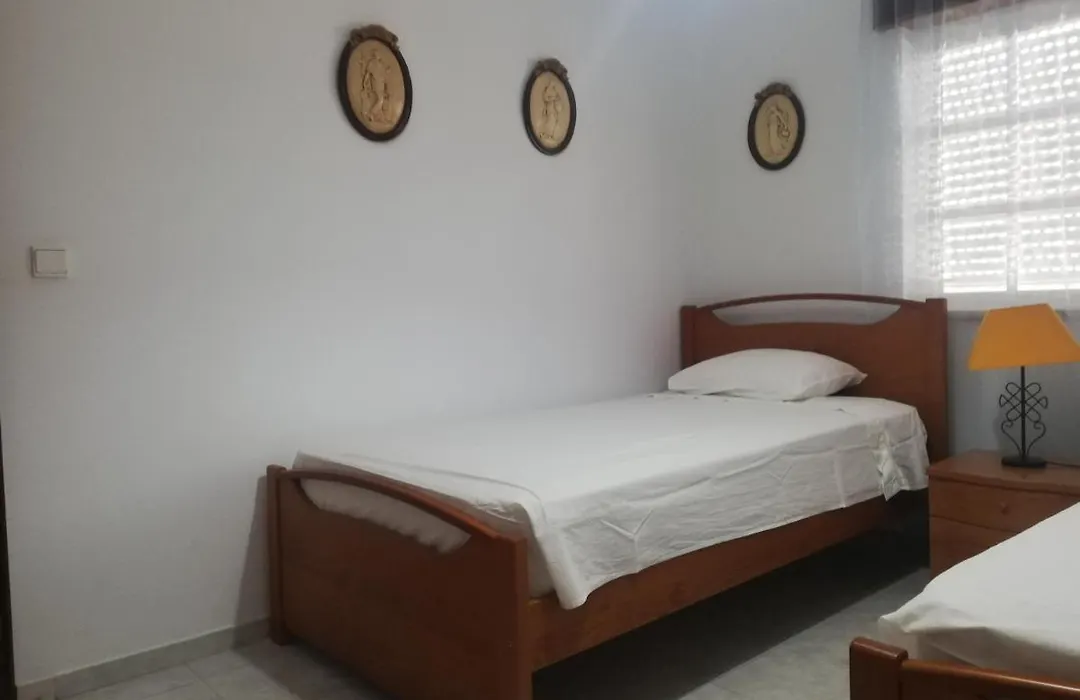 Guesthouse Tavira Moura-1