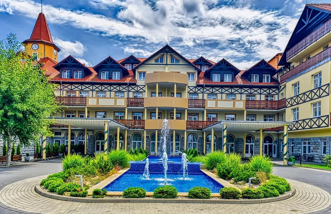 St Lukas Medical & Spa-1