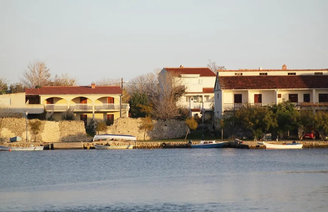 Apartments And Rooms With Parking Space Nin, Zadar - 5805-1