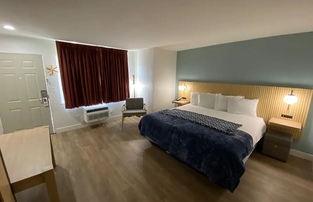 Salt Air Lodge-1