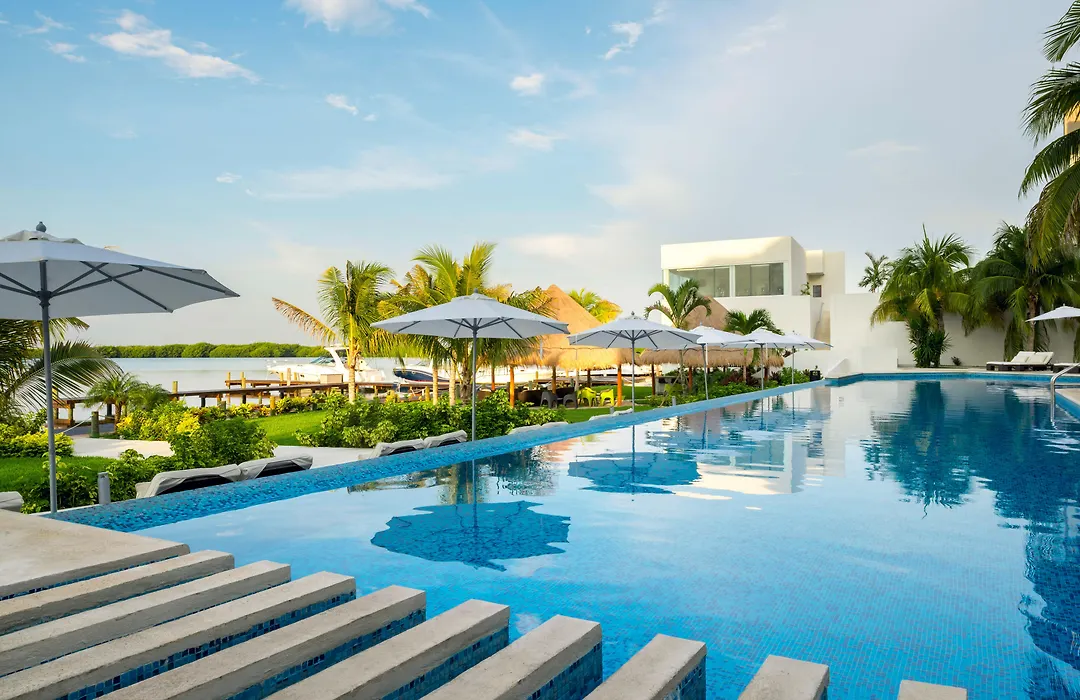 Real Inn Cancun-1