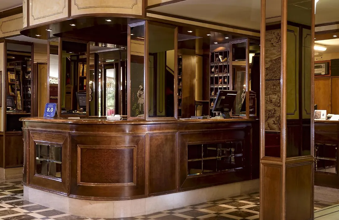 Hotel Amadeus-1