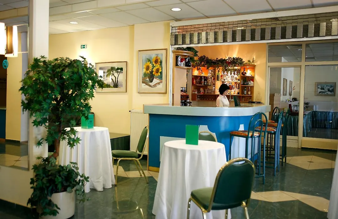 Hotel Bara Budapest-1