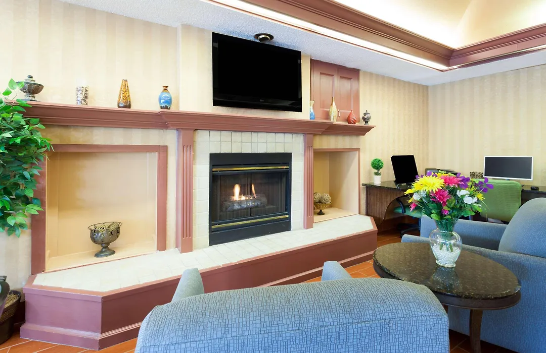 Hawthorn Suites By Wyndham Dearborn/Detroit-1