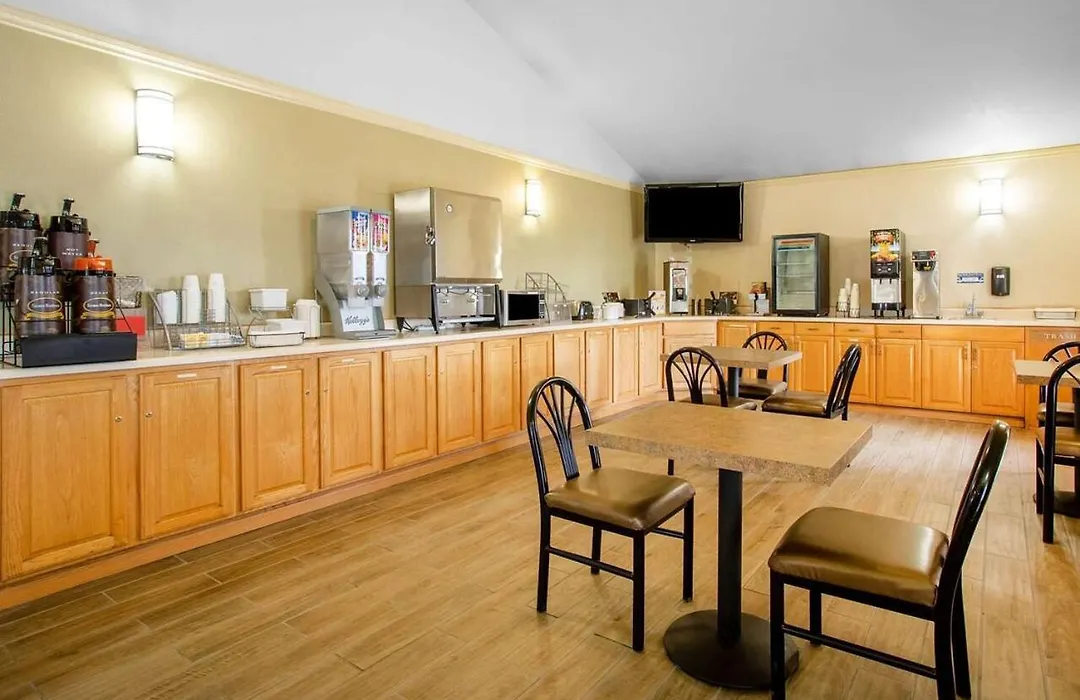 Super 8 By Wyndham Cheyenne Wy-1