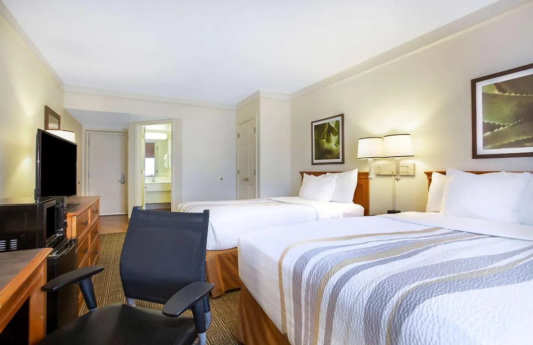 La Quinta Inn By Wyndham Austin Capitol / Downtown-1