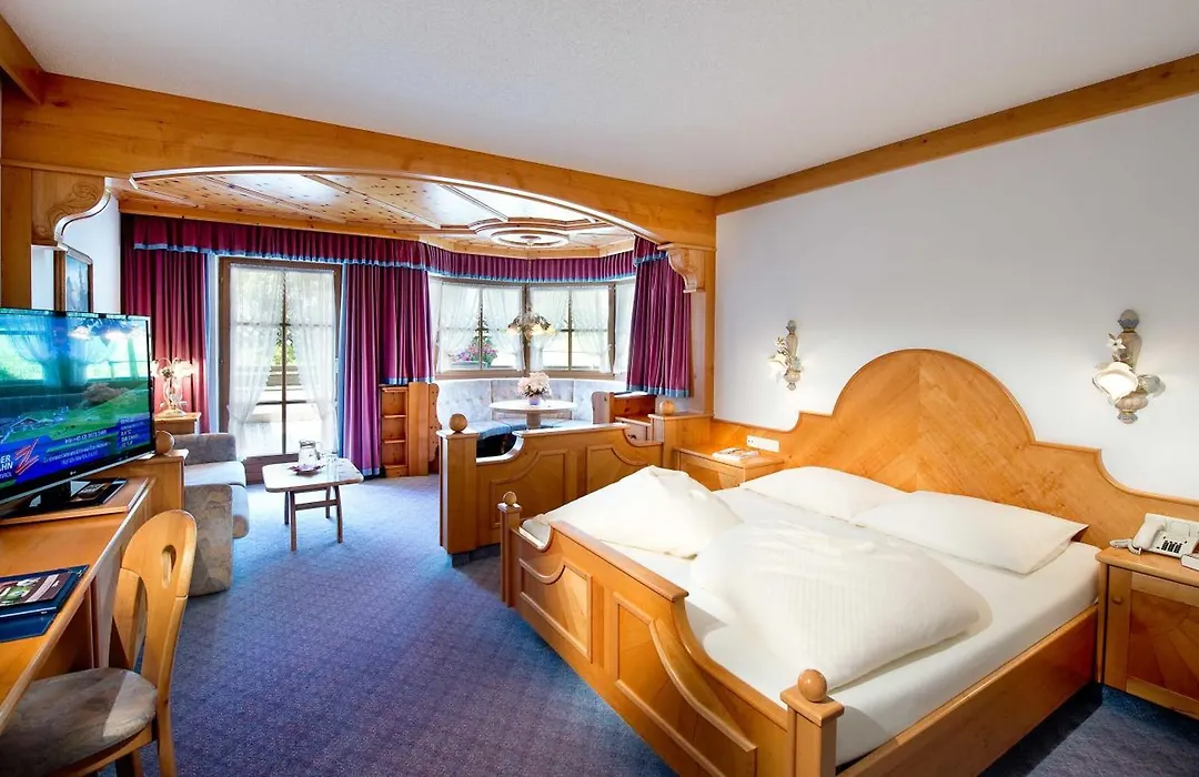Hotel Bergland-1