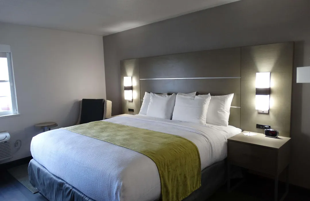 Best Western Plus Sweetwater Inn & Suites-1