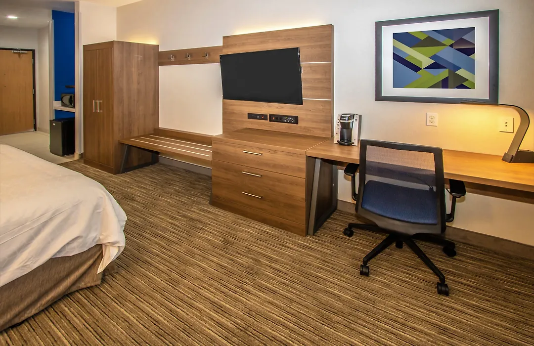Holiday Inn Express Hotel & Suites Roseville - Galleria Area By Ihg-1