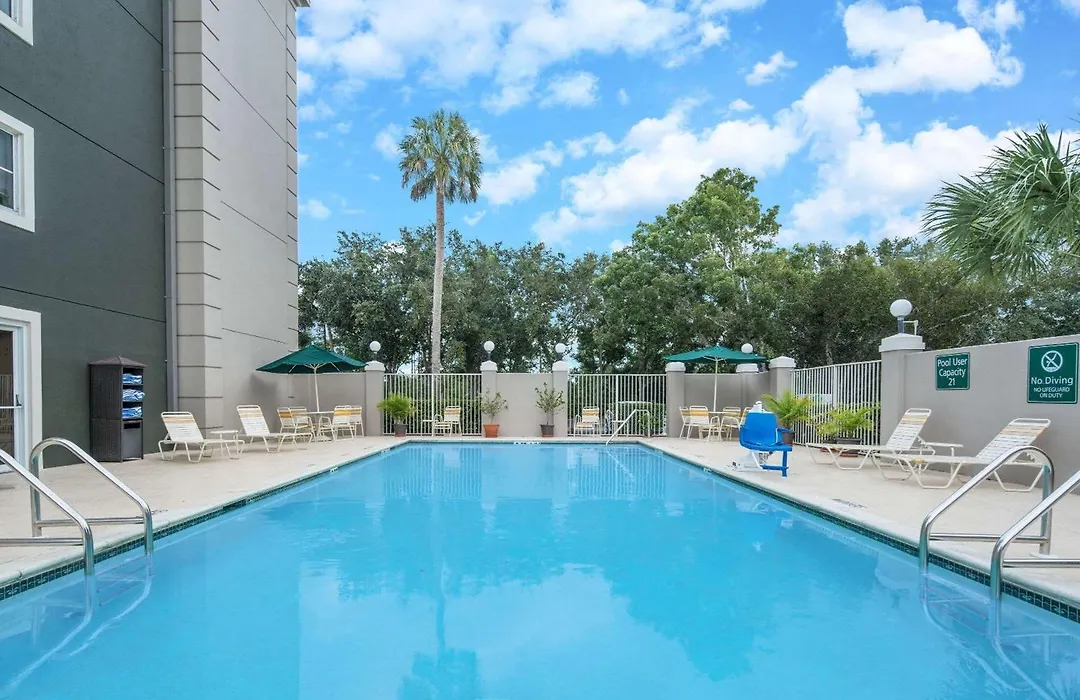 La Quinta By Wyndham Naples East-1