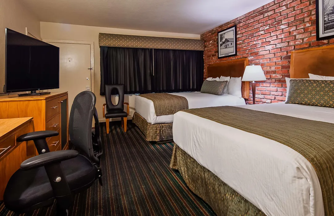 Best Western Pine Tree Motel-1