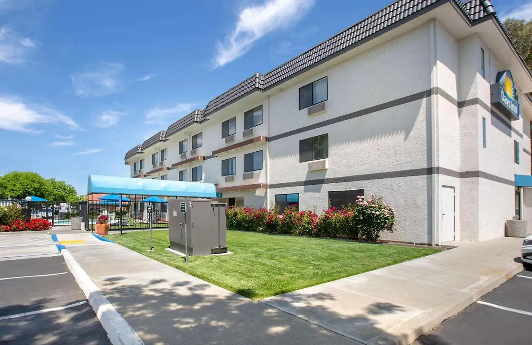 Days Inn By Wyndham Woodland-1