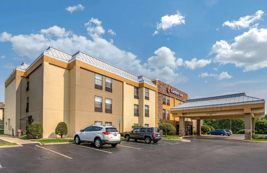Comfort Inn Wings Stadium-1