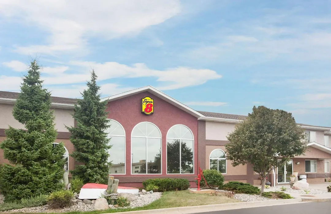 Super 8 By Wyndham West Branch-1