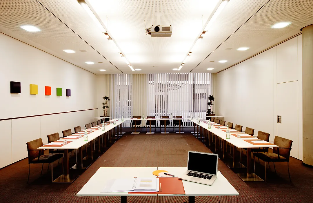 Vienna House Easy By Wyndham Stuttgart Vaihingen-1