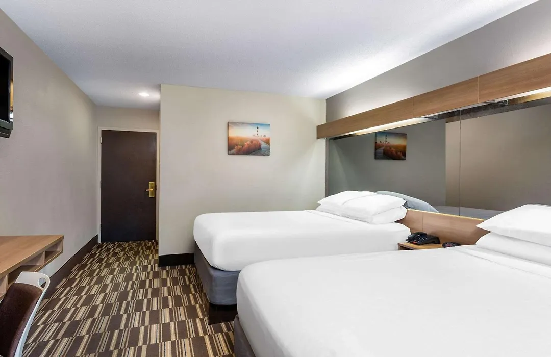 Microtel Inn & Suites By Wyndham Matthews/Charlotte-1