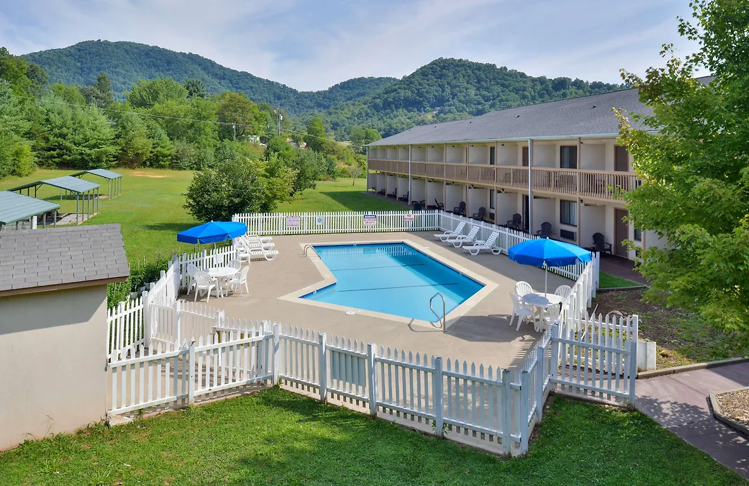 Americas Best Value Inn Canton-1