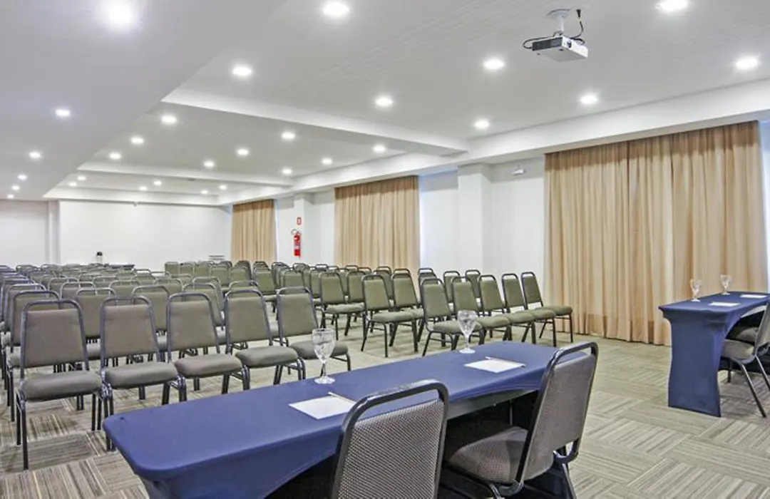 Slim Curitiba Av das Torres-1
