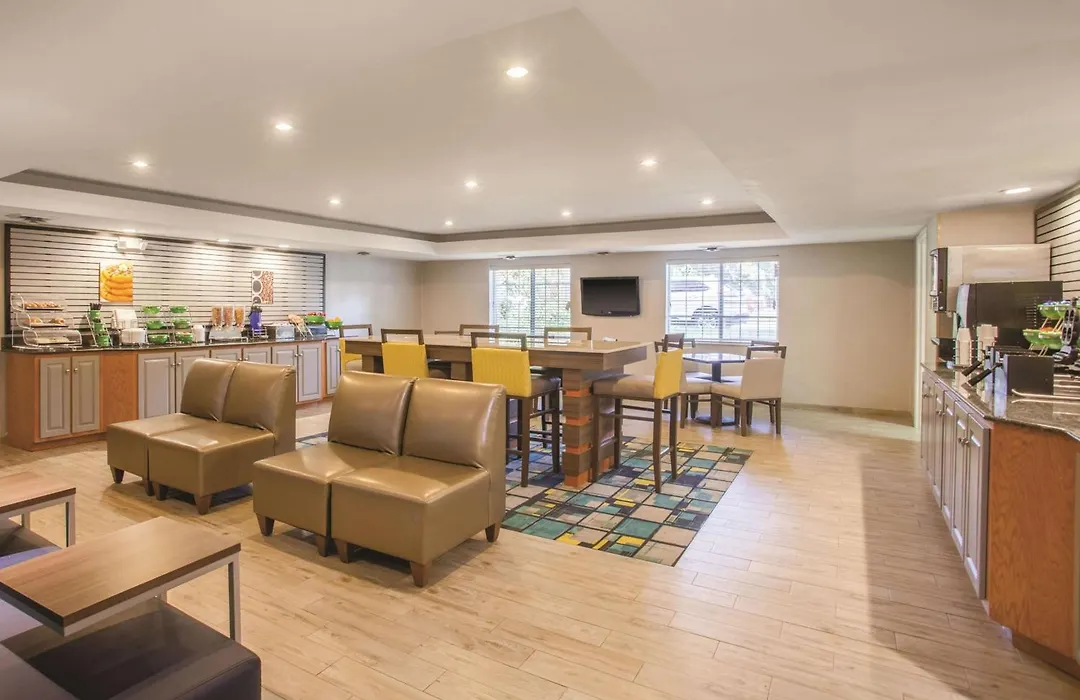 La Quinta Inn By Wyndham Richmond South-1
