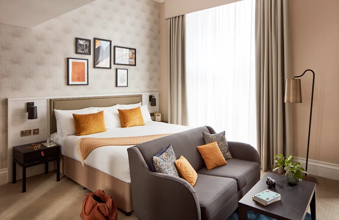 The Clermont London, Victoria-1