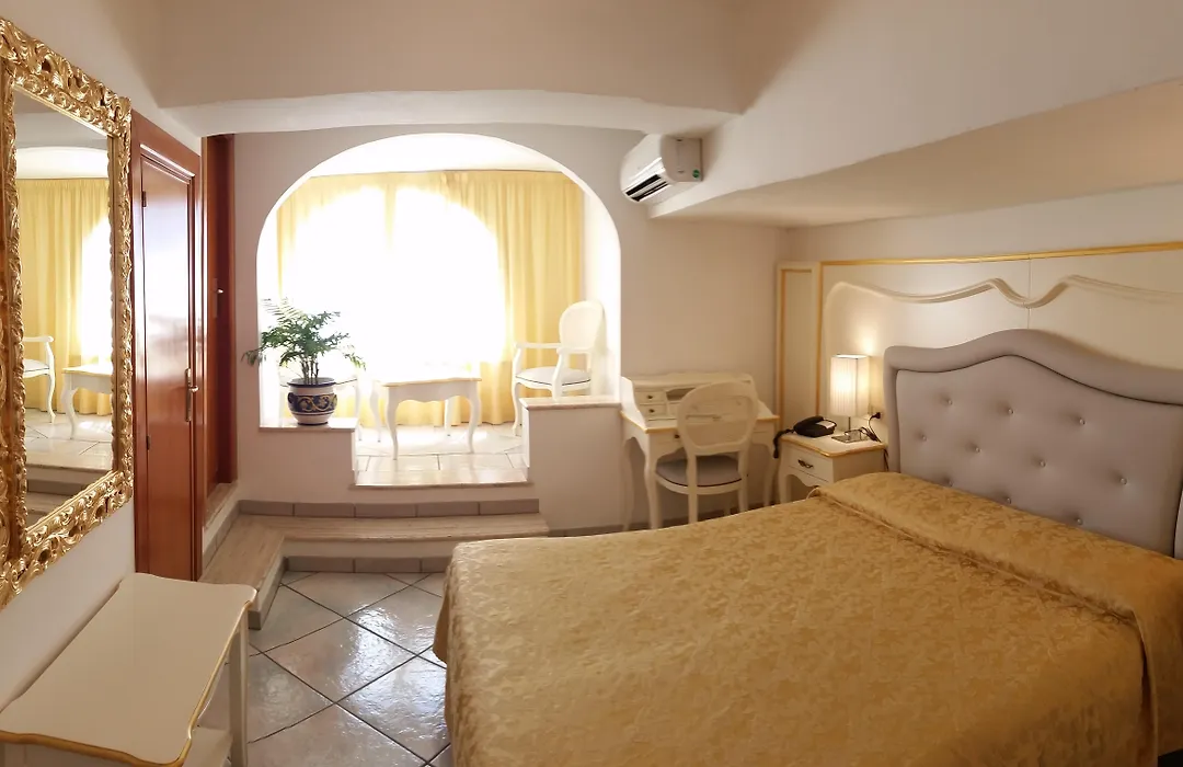 Hotel La Perla-1
