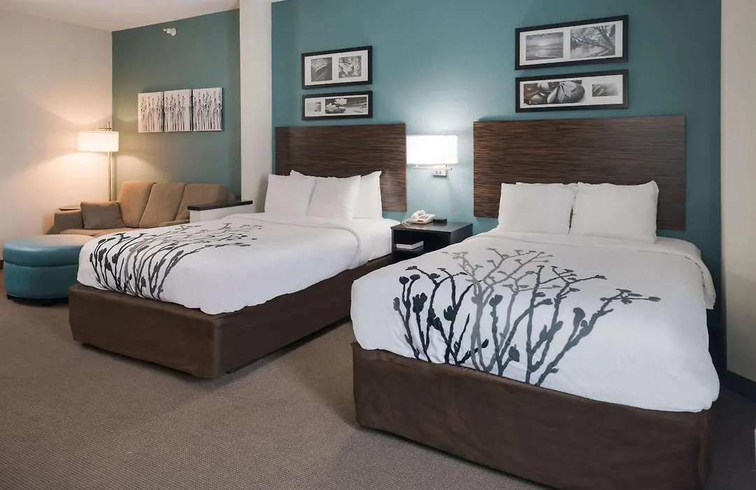 Sleep Inn & Suites Port Clinton-1