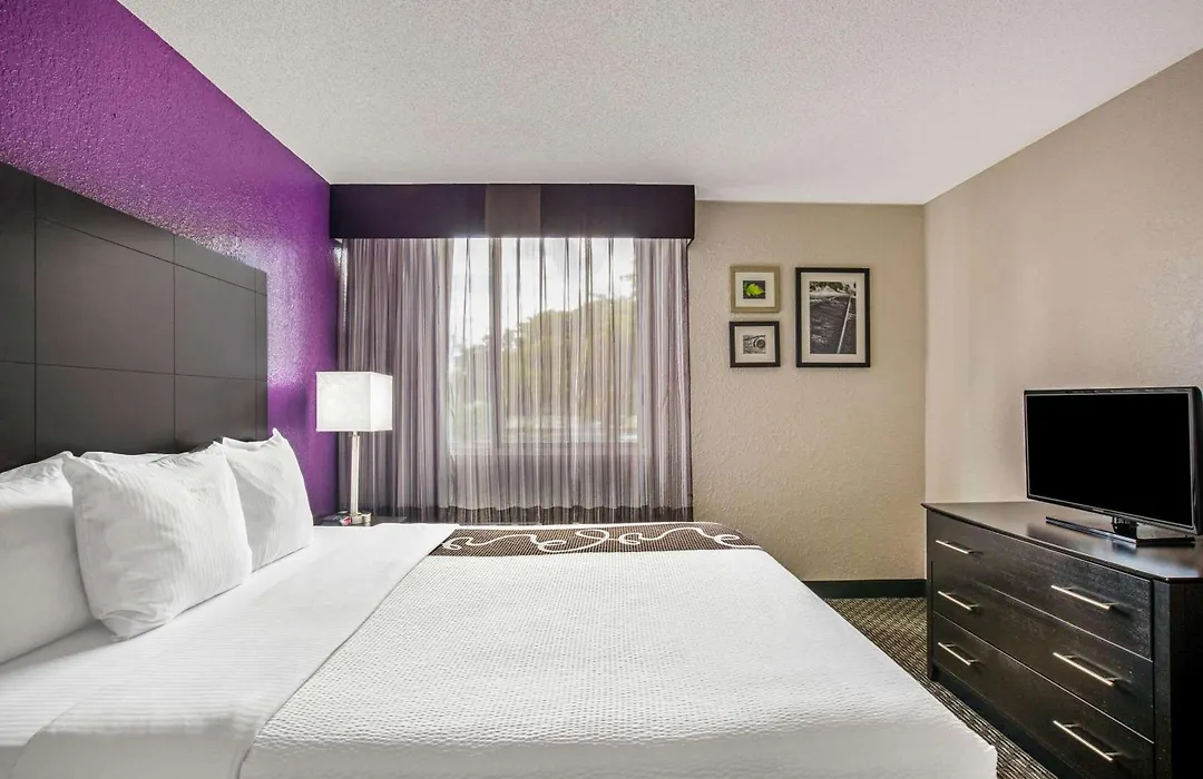 La Quinta By Wyndham Miami Lakes-1