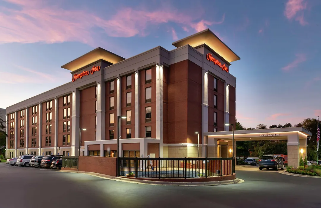 Hampton Inn Greensboro Airport-1