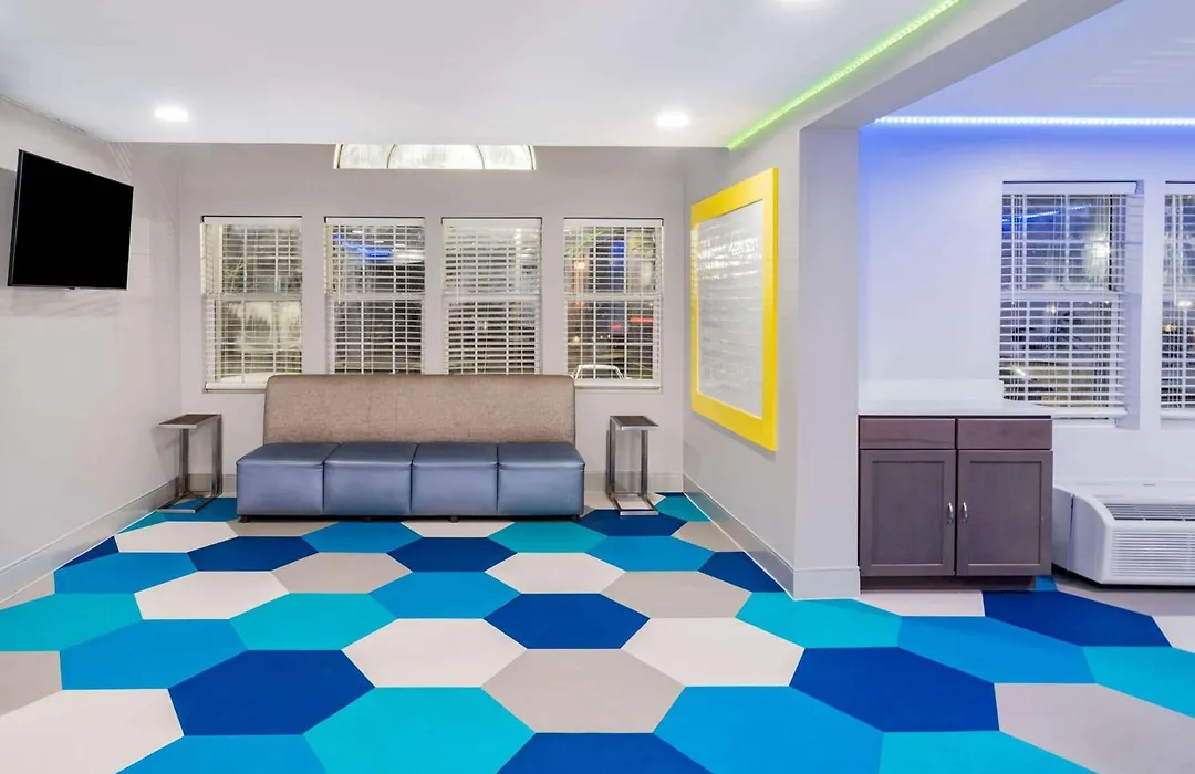 Microtel Inn By Wyndham Athens-1