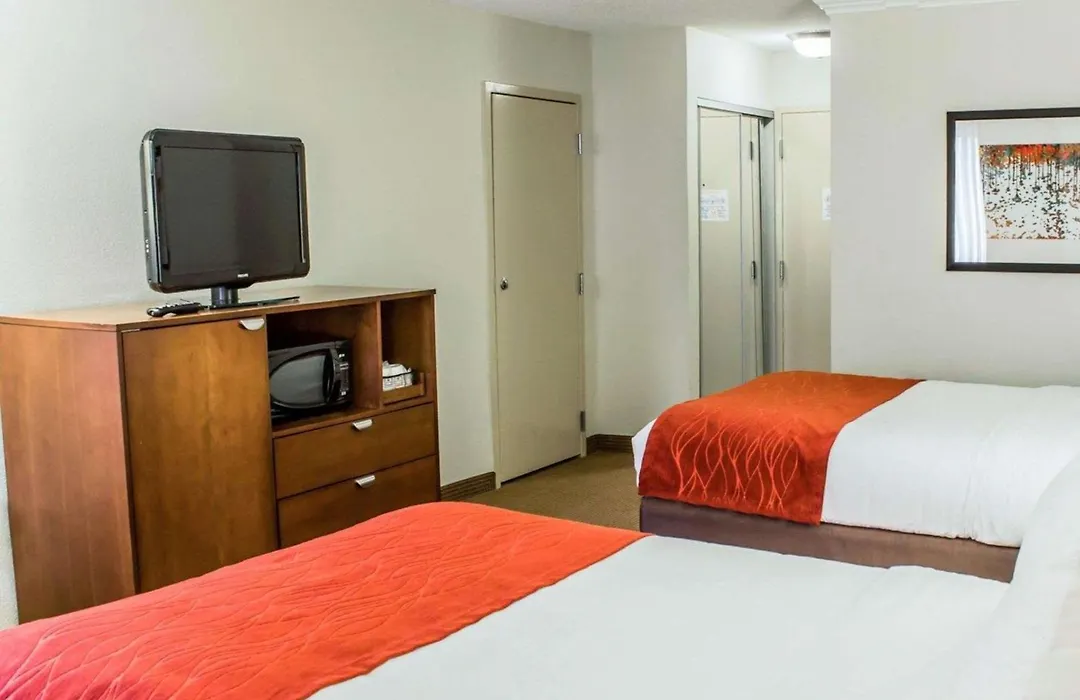 Comfort Inn Fayetteville Near Fort Bragg-1