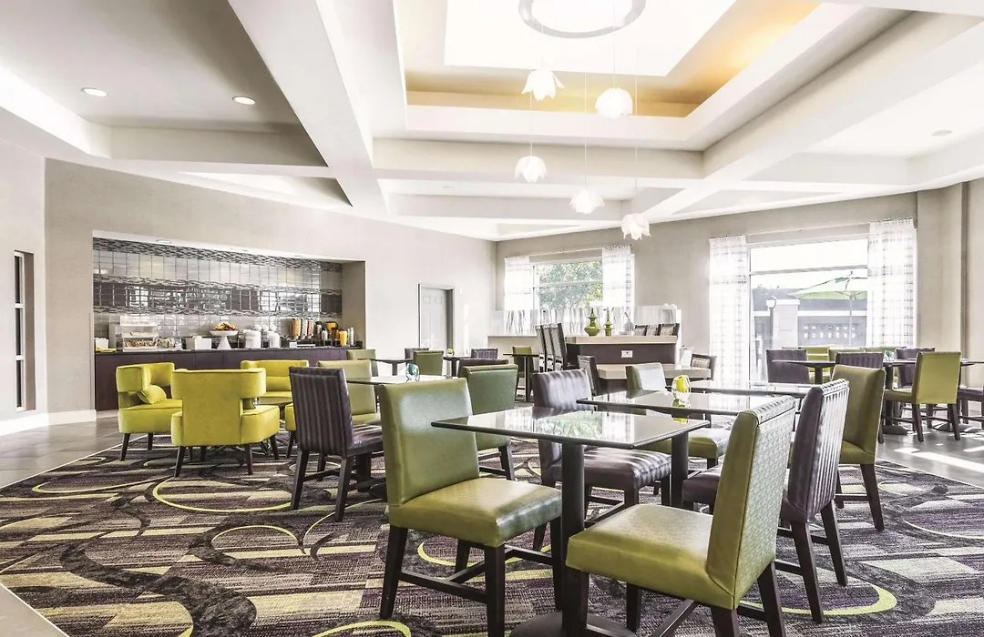 La Quinta By Wyndham Alexandria Airport-1
