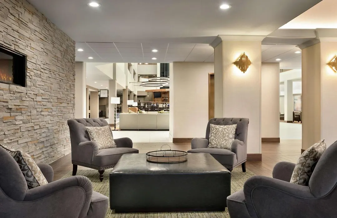 Embassy Suites By Hilton Milwaukee Brookfield-1