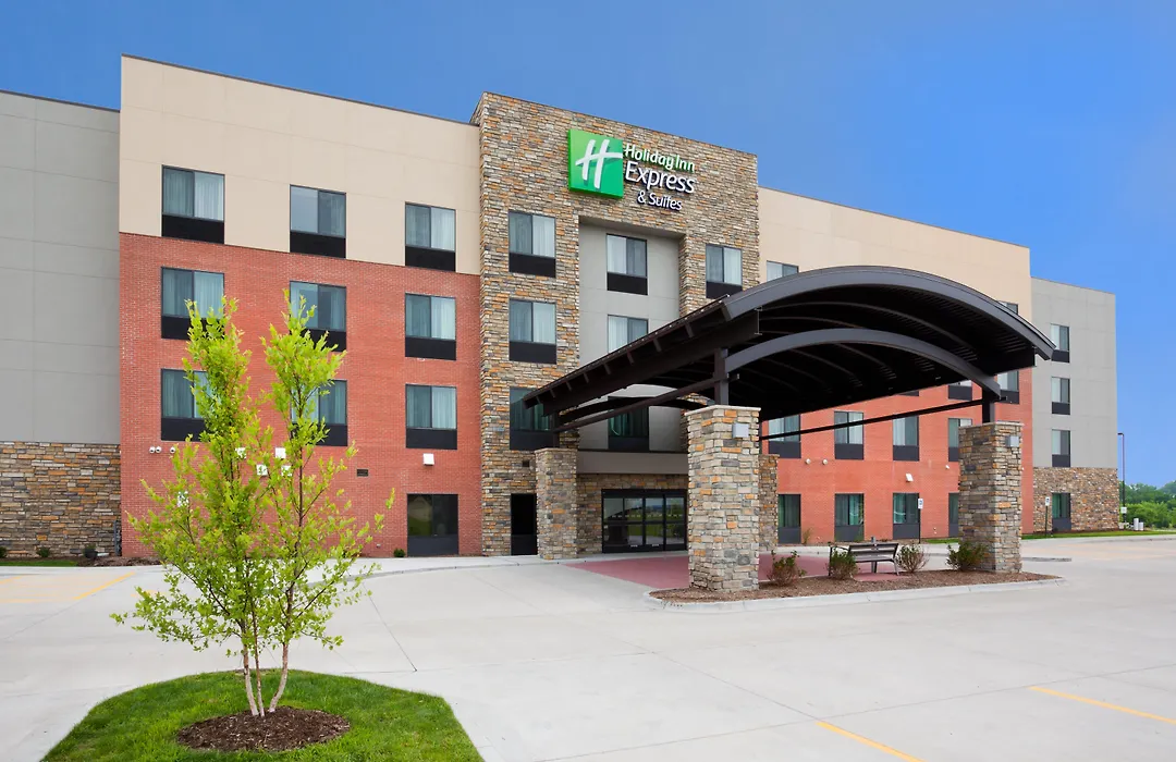 Holiday Inn Express & Suites Davenport, An Ihg Hotel-1