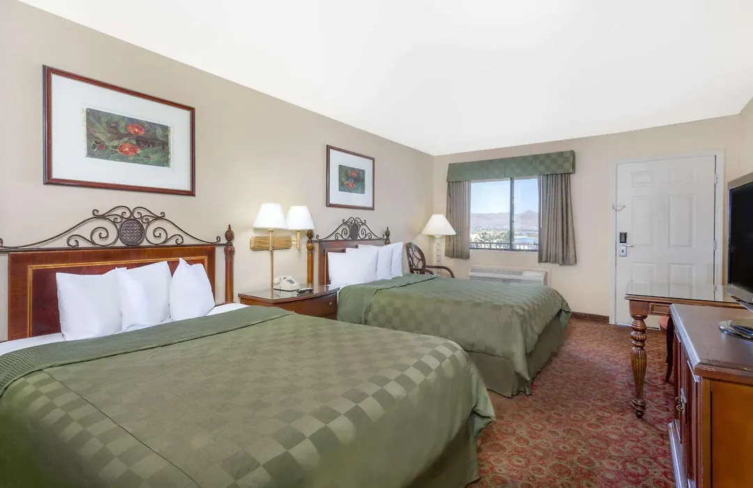 Days Inn By Wyndham Kingman East-1