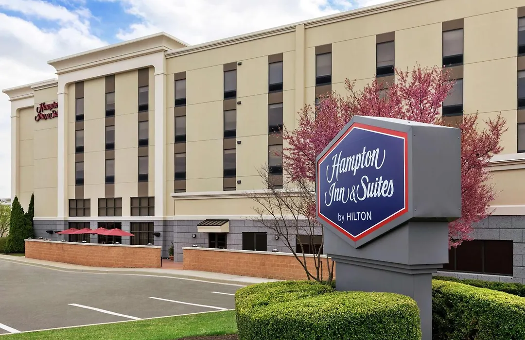 Hampton Inn & Suites Frederick/Fort Detrick-1