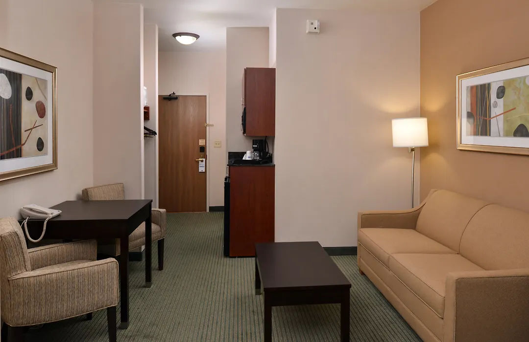 Holiday Inn Express Hotel & Suites Milwaukee-New Berlin By Ihg-1