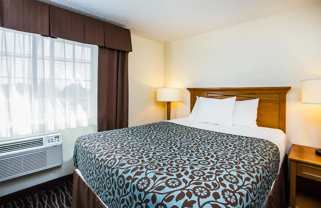 Days Inn By Wyndham Yakima-1