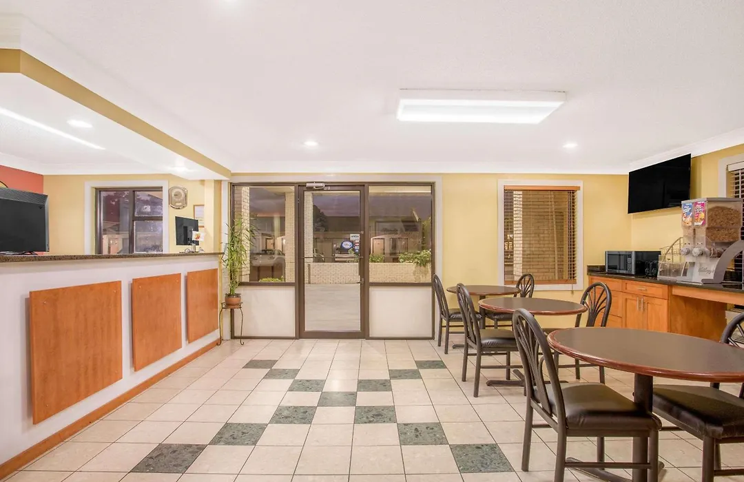 Super 8 By Wyndham Sumter-1