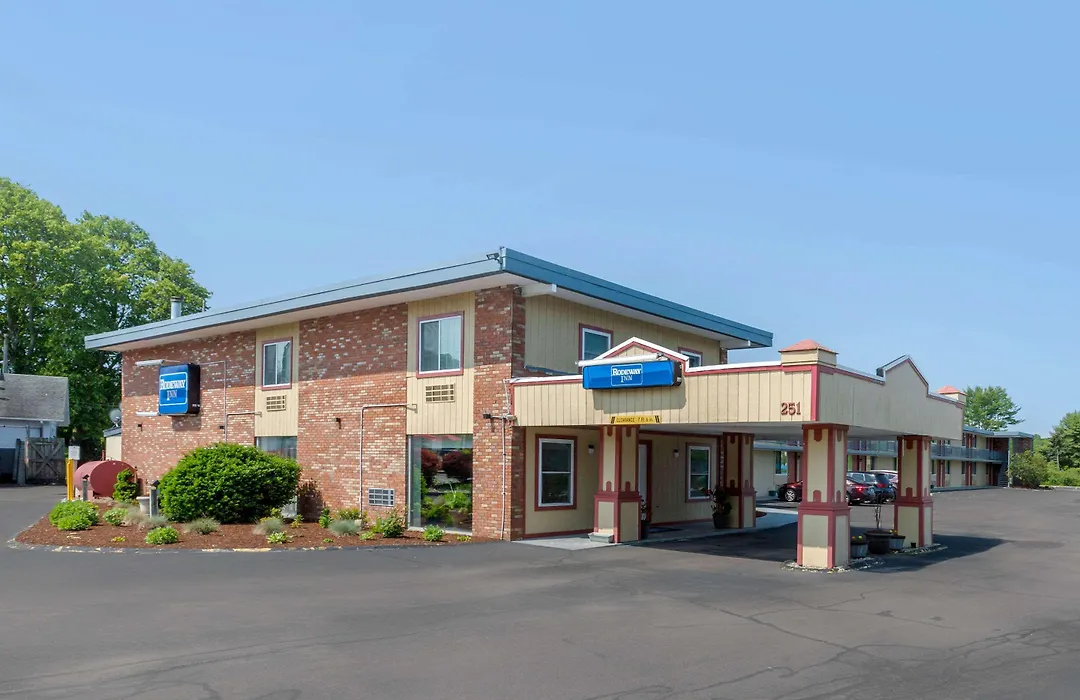 Rodeway Inn Mystic-1