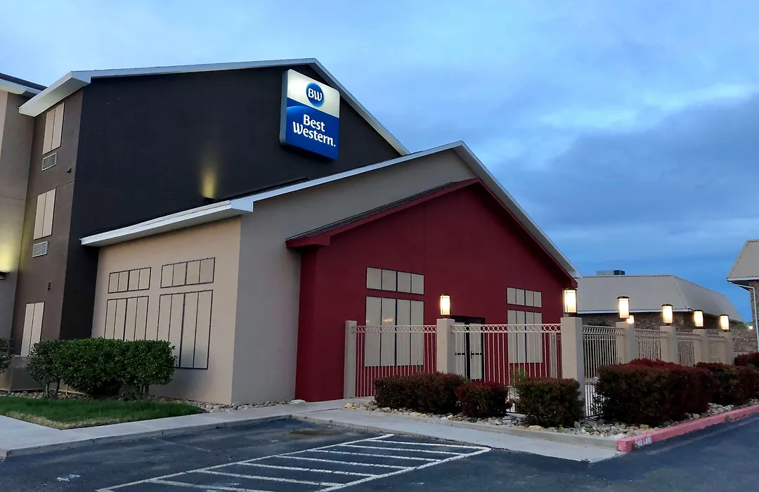 Best Western Cannon A.F.B.-1