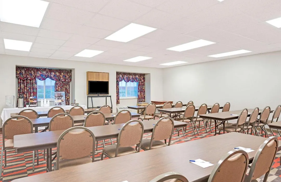 Microtel Inn & Suites Urbandale-1