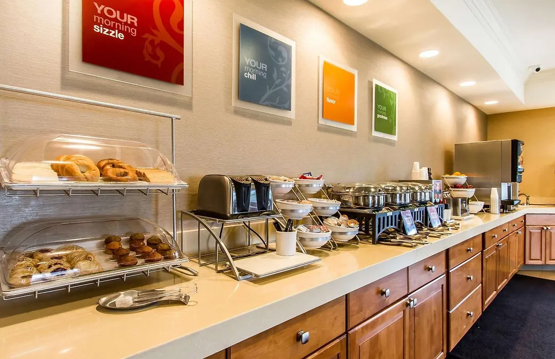 Comfort Suites Mattoon East-1
