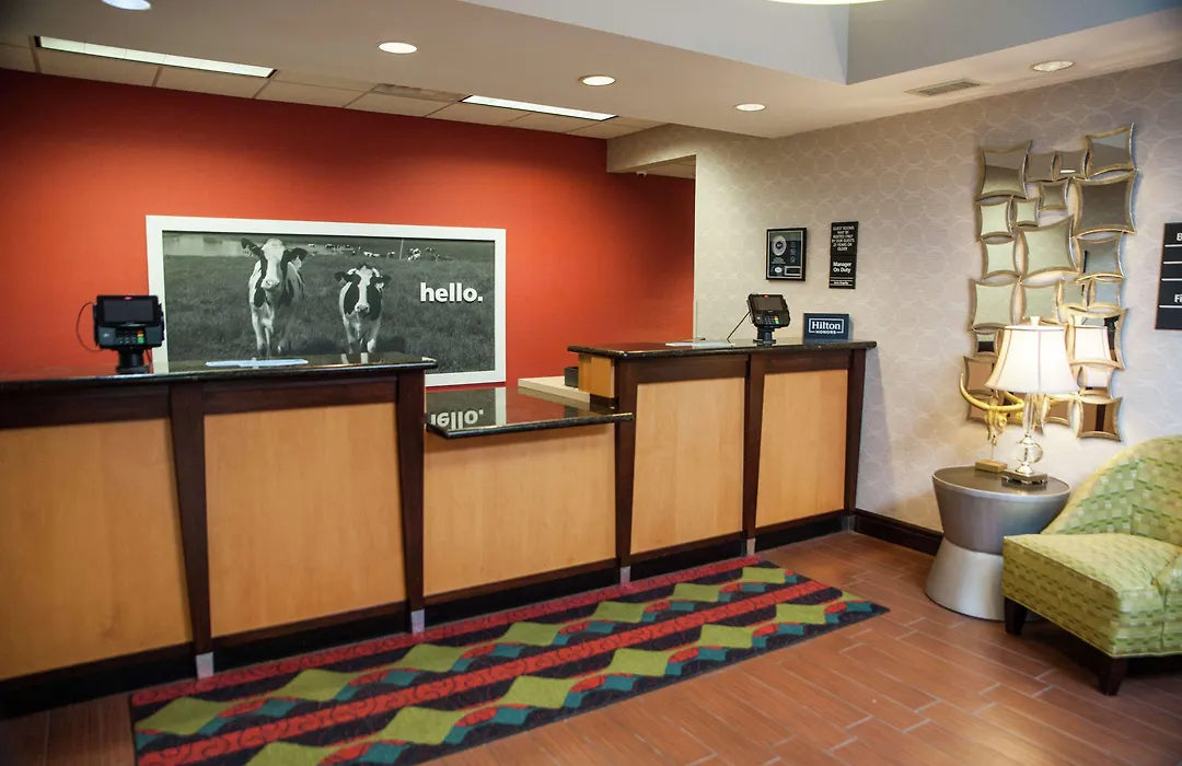 Hampton Inn Norfolk-1