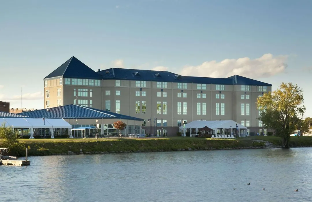 41 Lakefront Hotel, Trademark Collection By Wyndham-1