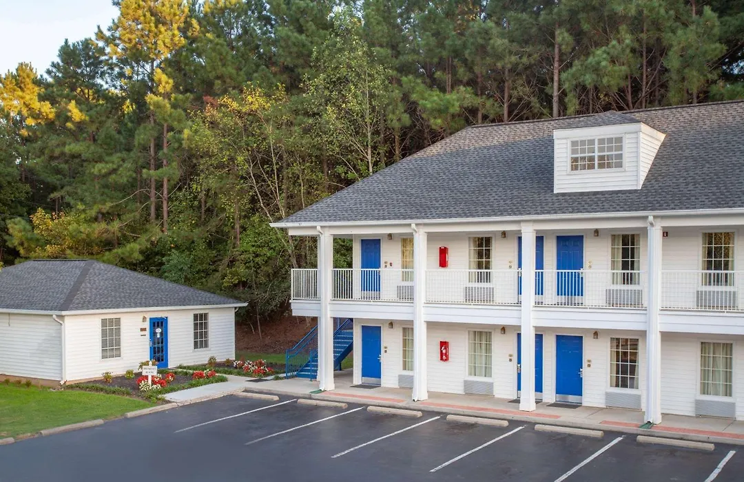Baymont By Wyndham Greenwood-1