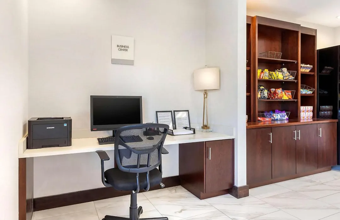 Days Inn And Suites By Wyndham Oxford-1
