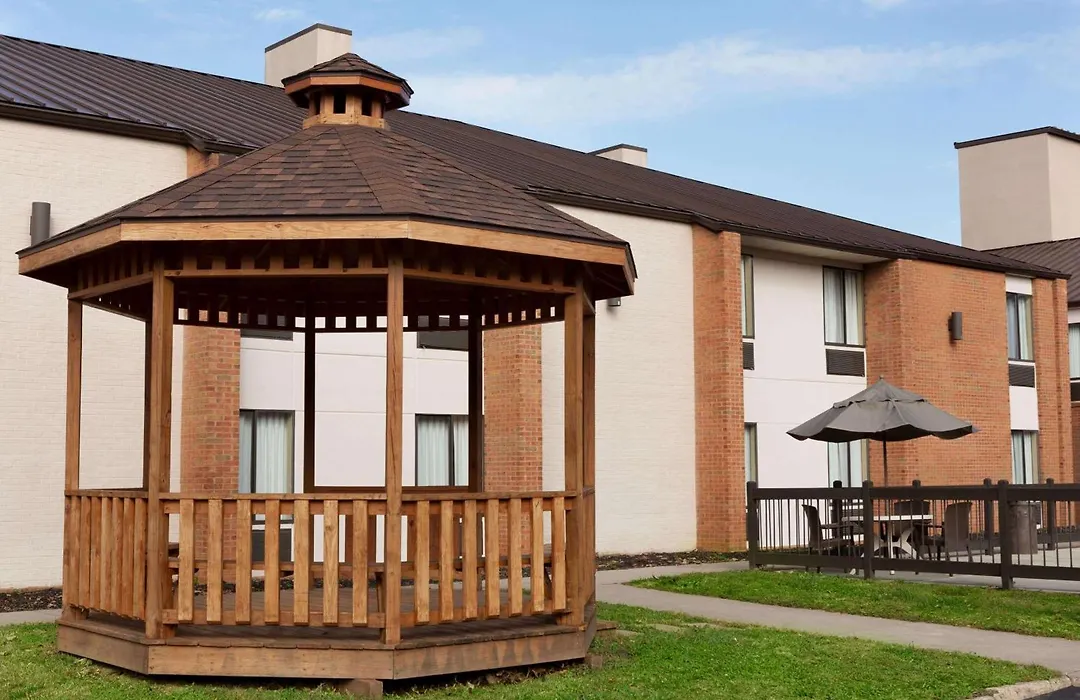 Baymont By Wyndham Rocky Mount-1