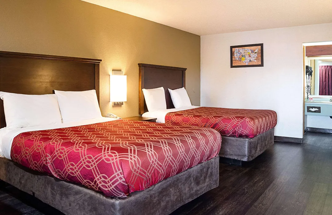 Econo Lodge Southeast Milwaukie/Portland-1