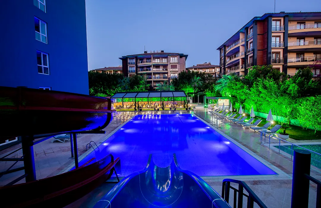 Royalisa Hotel-1
